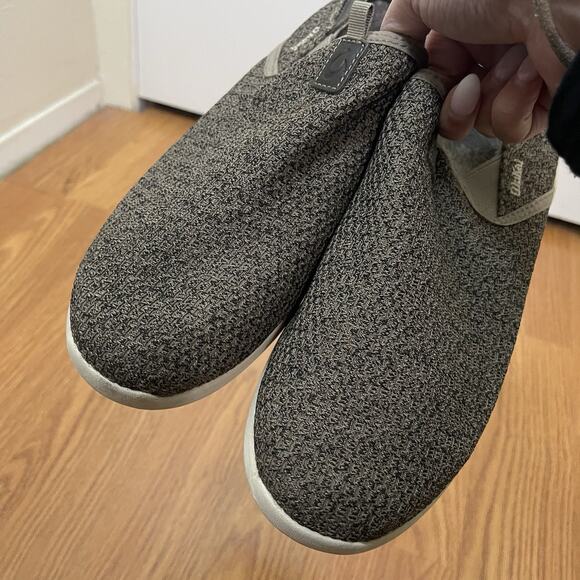 OluKai Alapa Mustang/Dusty Olive knit slip on shoes men size 9 - Picture 4 of 6